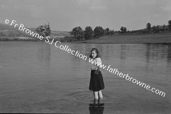 LOUGH DERG CLARE LILLIS MRS FRANK LILLES & PATRICIA SELF BY SHORE